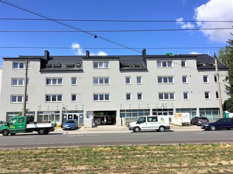 Drilon Raçi in 4030 Linz .
